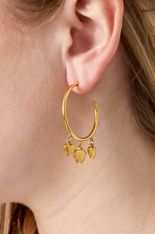 Heart charm hoop earrings