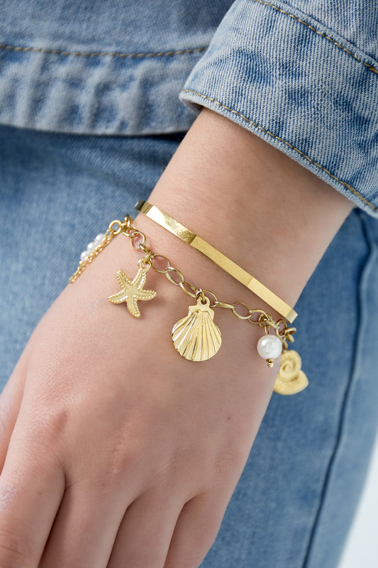 Shell & starfish charm bracelet