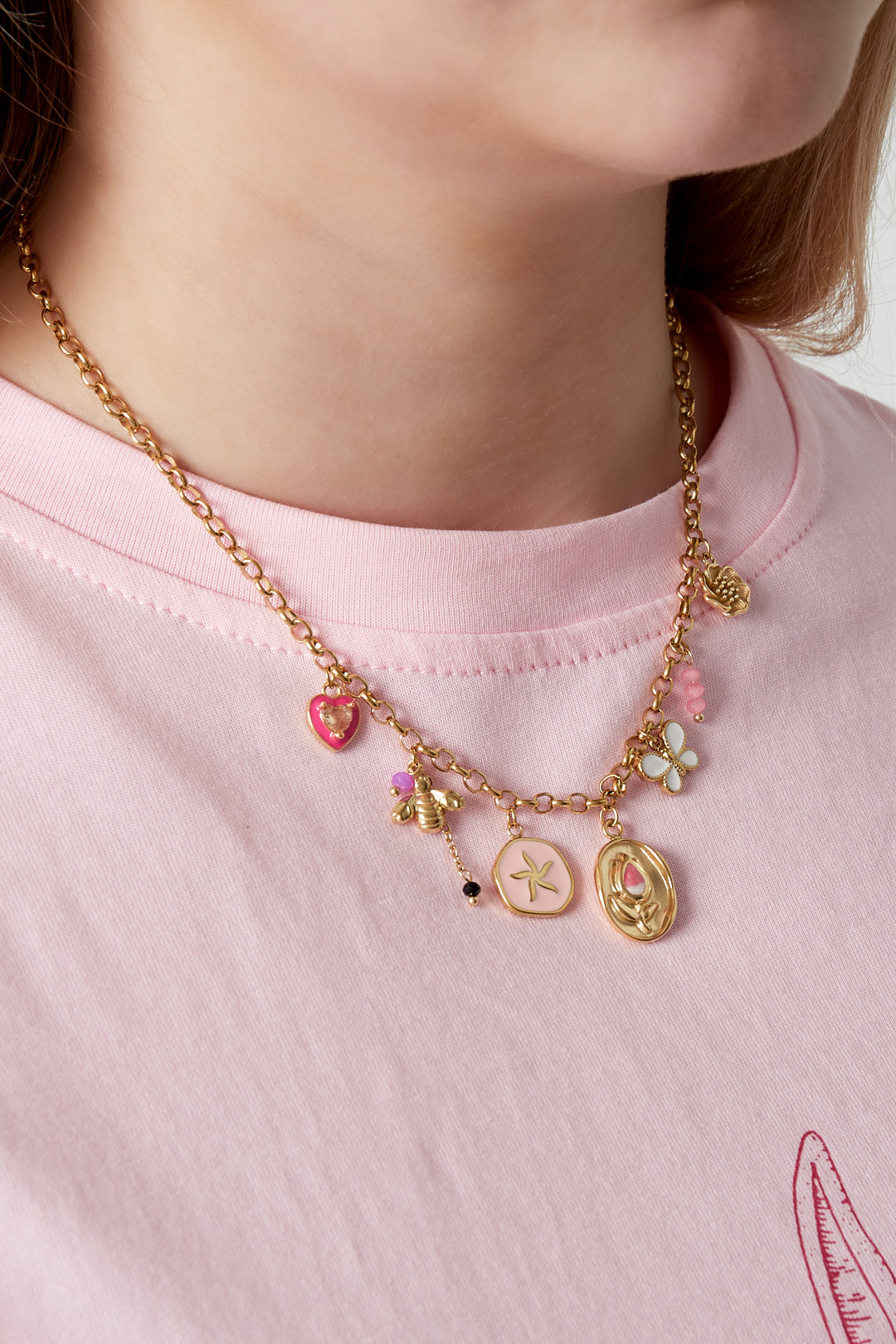 Necklace with charms and flowers