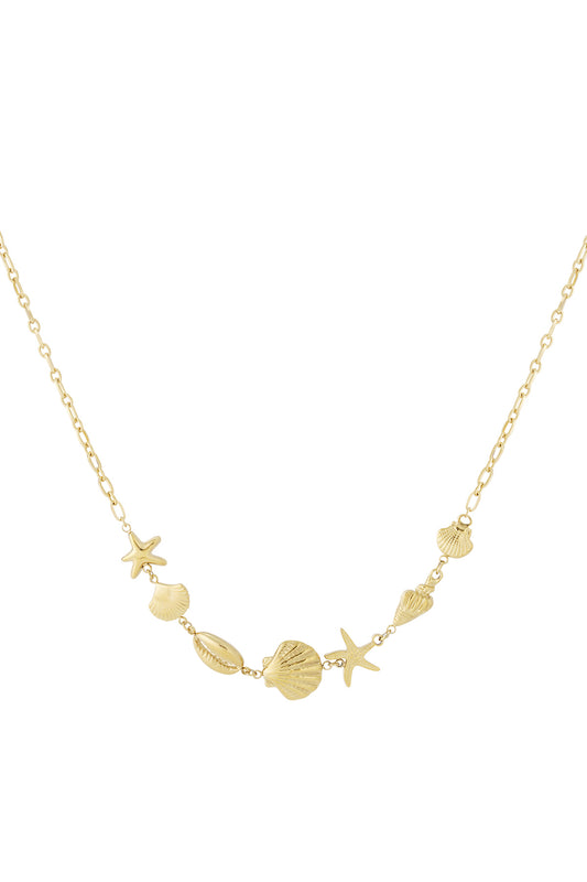 Necklace with beach charms